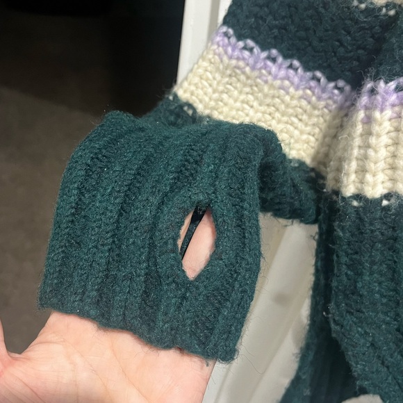 Aerie Striped Cozy Oversized Knitted Sweater Size Medium Green and Cream Colored - Picture 5 of 10